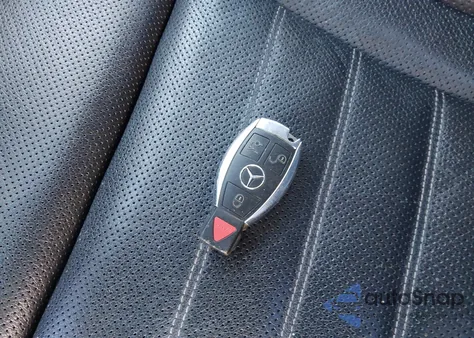 2015 Mercedes-Benz C 300 4Matic/Luxury 4Matic/Sport 4Matic из США, поврежденный, VIN 55SWF4KB0FU010423